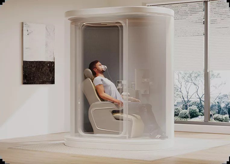 Yuncong hyperbaric oxygen chamber in a home wellness room